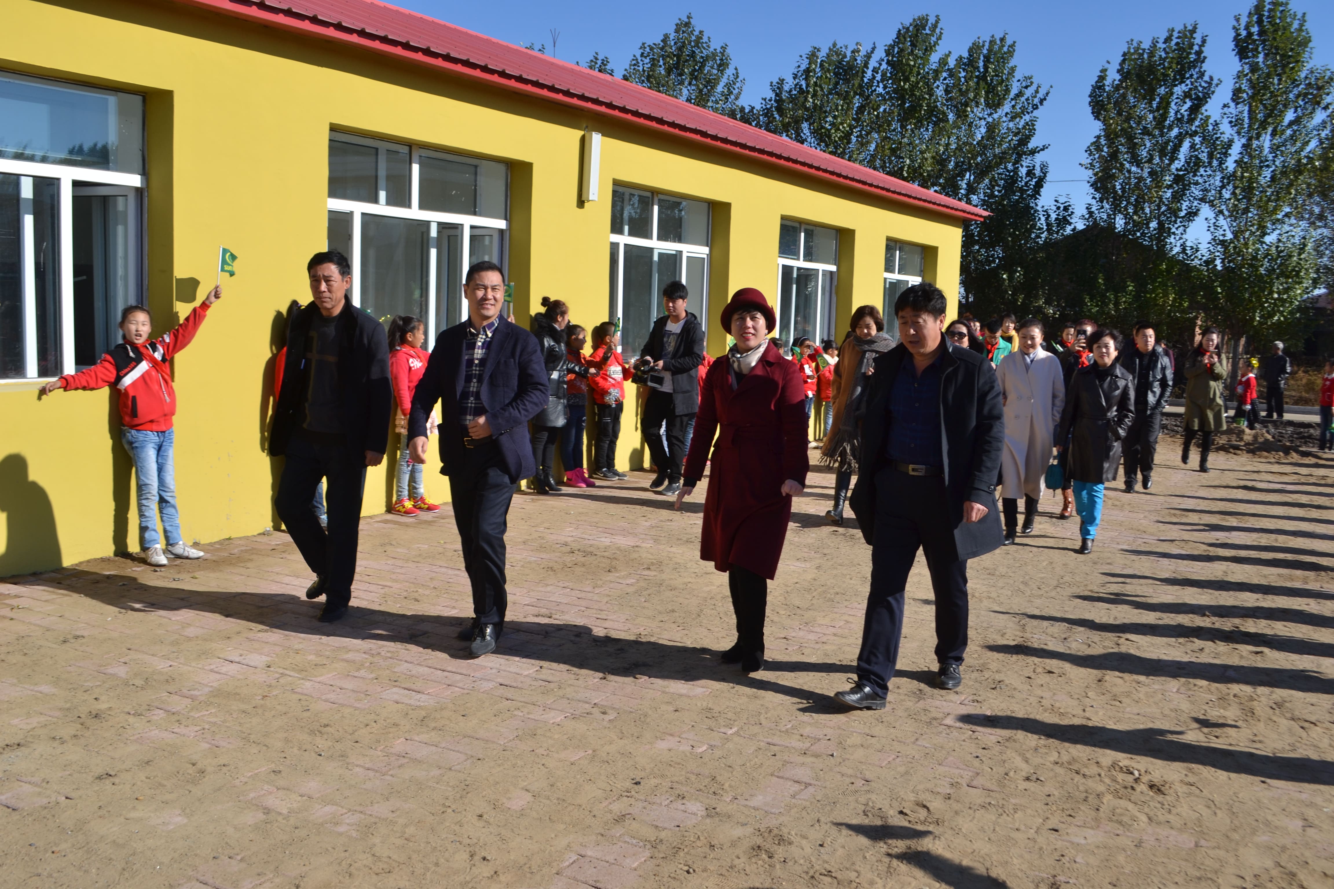 第71所 绥化市兰西县奋斗乡万象城(中国)蔡立影小学 第71所 绥化市兰西县奋斗乡万象城(中国)蔡立影小学