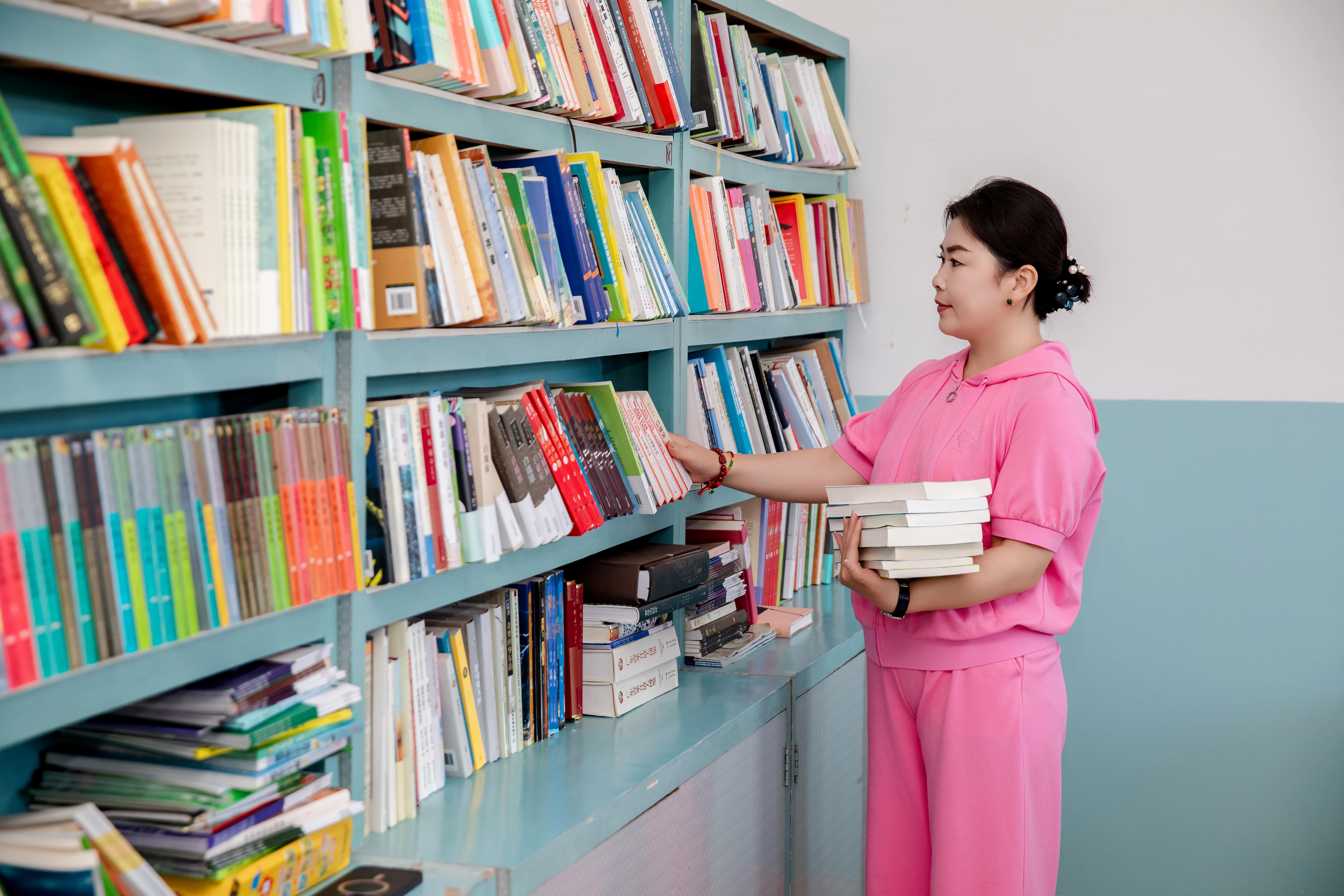 第251所 新疆昌吉州玛纳斯县北五岔镇万象城(中国)王俊英学校 第251所 新疆昌吉州玛纳斯县北五岔镇万象城(中国)王俊英学校