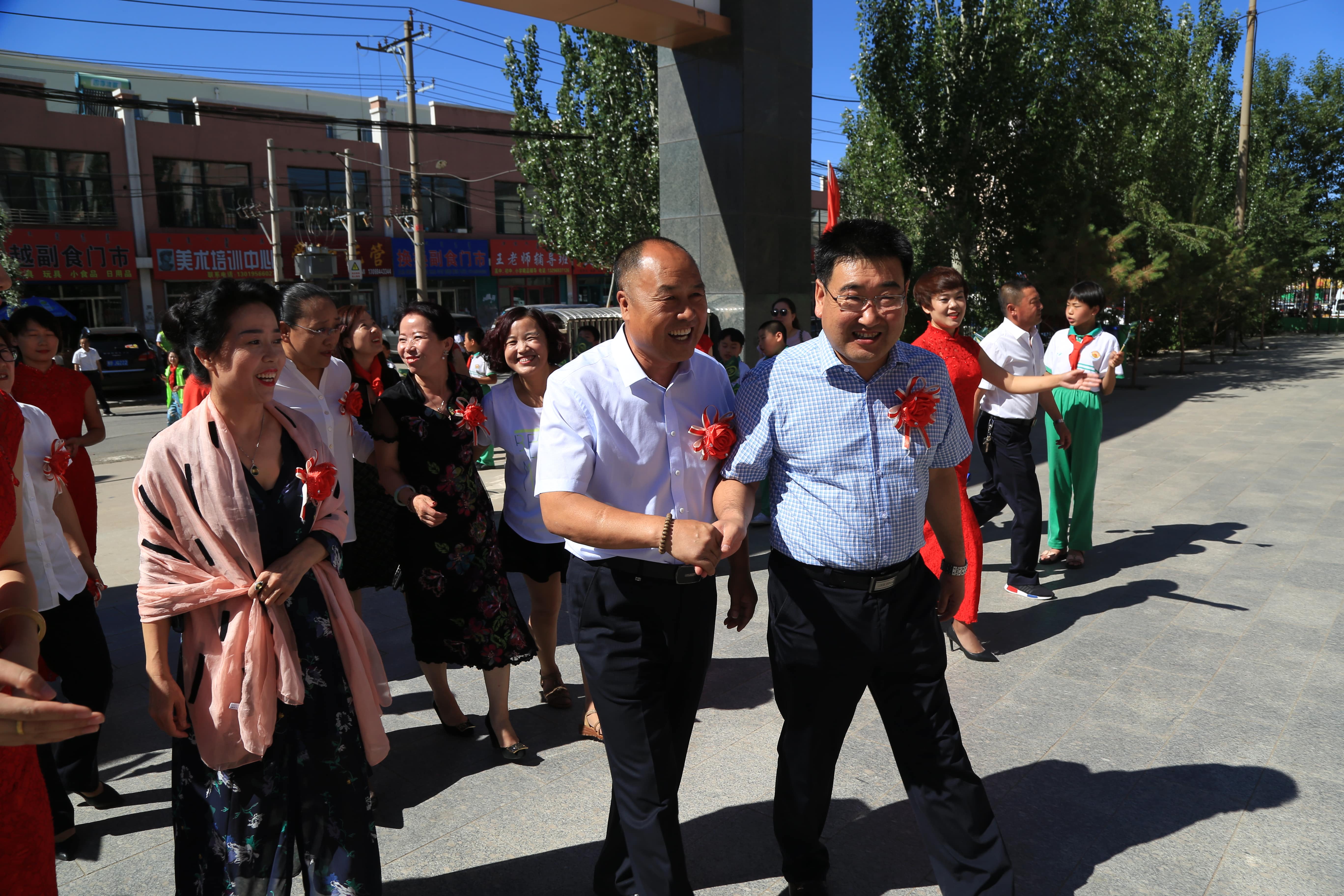 第157所 固阳县团结巷万象城(中国)刘金萍小学