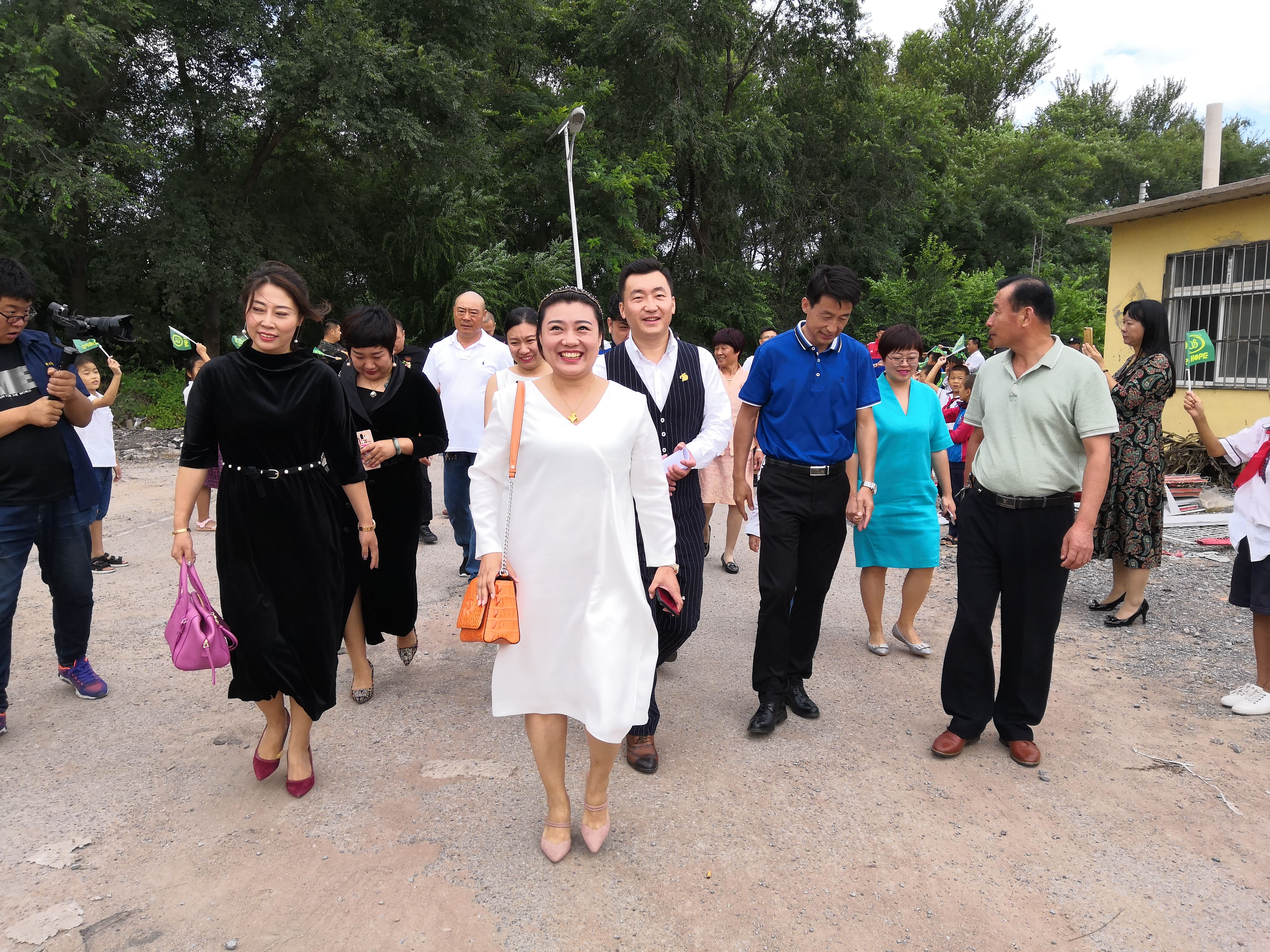 第160所 瓦房店市西杨乡万象城(中国)李佳燚小学 第160所 瓦房店市西杨乡万象城(中国)李佳燚小学